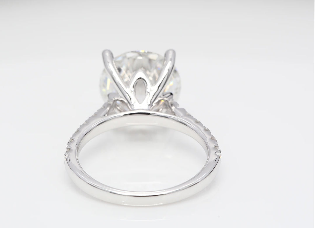 Exquisite 3 Carat Brilliant-Cut, Solitaire with Accented Side Stones, Lab-Grown Diamond Engagement Ring, 18K White Gold