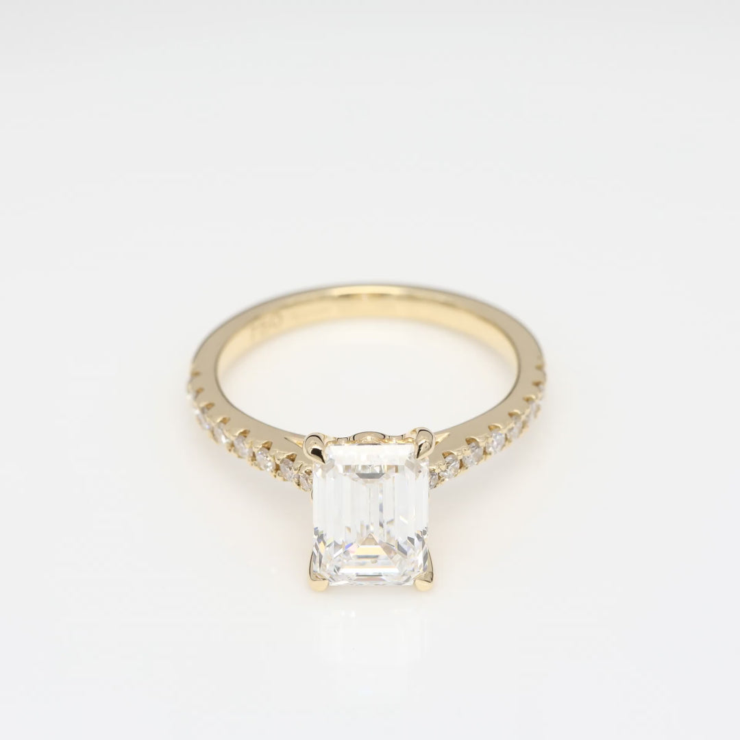 Precious 2 Carat Emerald-Cut Engagement Ring with Side Stones in 18K Yellow Gold
